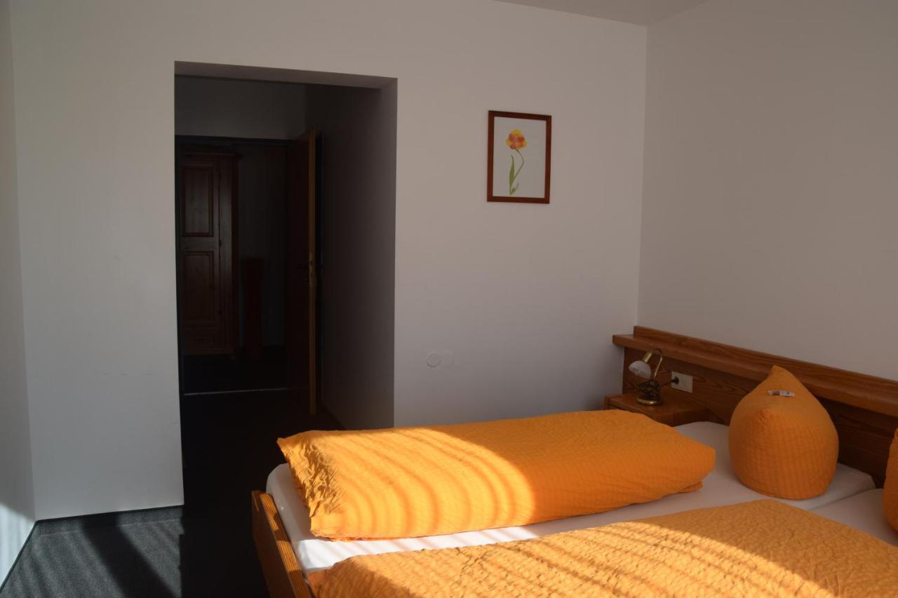 Hotel-Gasthof Roessle Ulma Esterno foto